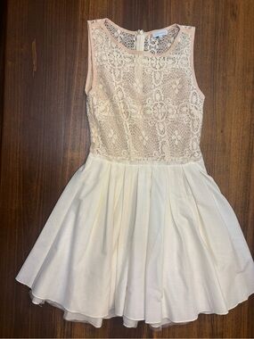 Womens Jun and ivy small Lace Bodice Cream Dress